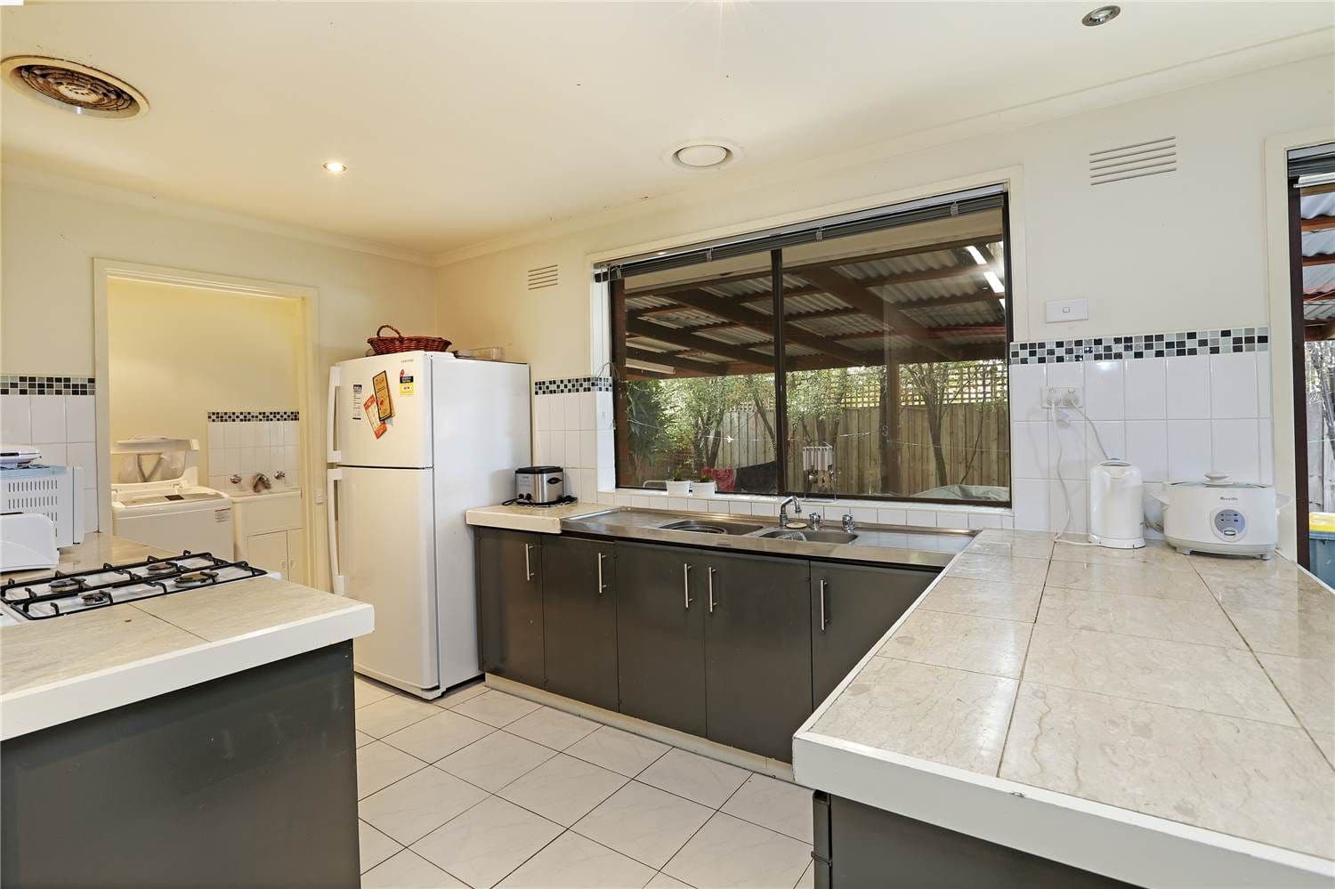 8 Dalwood Court, CORIO VIC 3214, Corio - Thumbnail 5