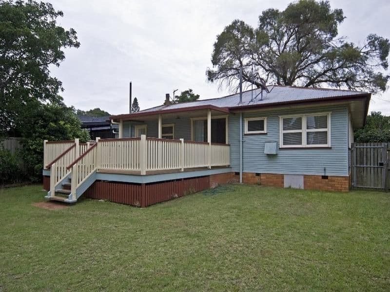 28 Fourth Avenue, HARRISTOWN QLD 4350, Harristown - Thumbnail 3