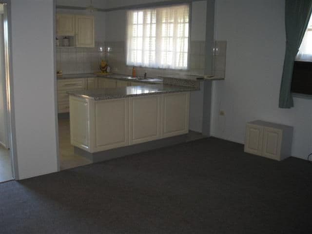 68 Quintin Street, ROMA QLD 4455, Roma - Thumbnail 3