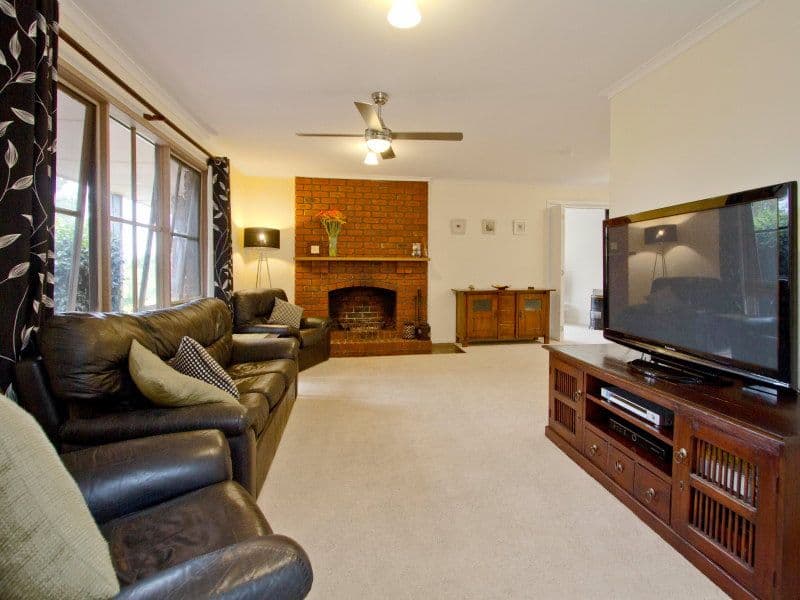 12 Samantha Court, FRANKSTON VIC 3199, Frankston - Thumbnail 2