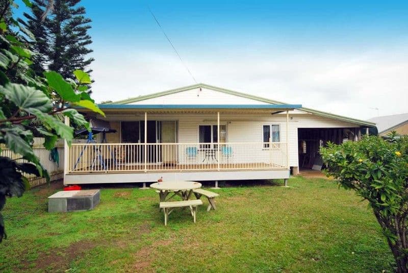 25 Braithwaite Street, YEPPOON QLD 4703, Yeppoon - Thumbnail 2