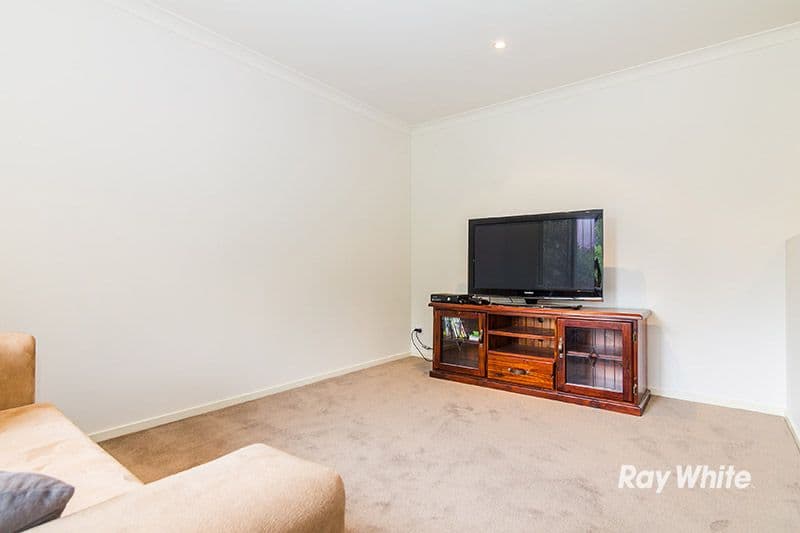 2 Greenview Court, Cranbourne North VIC 3977, Cranbourne North - Thumbnail 4