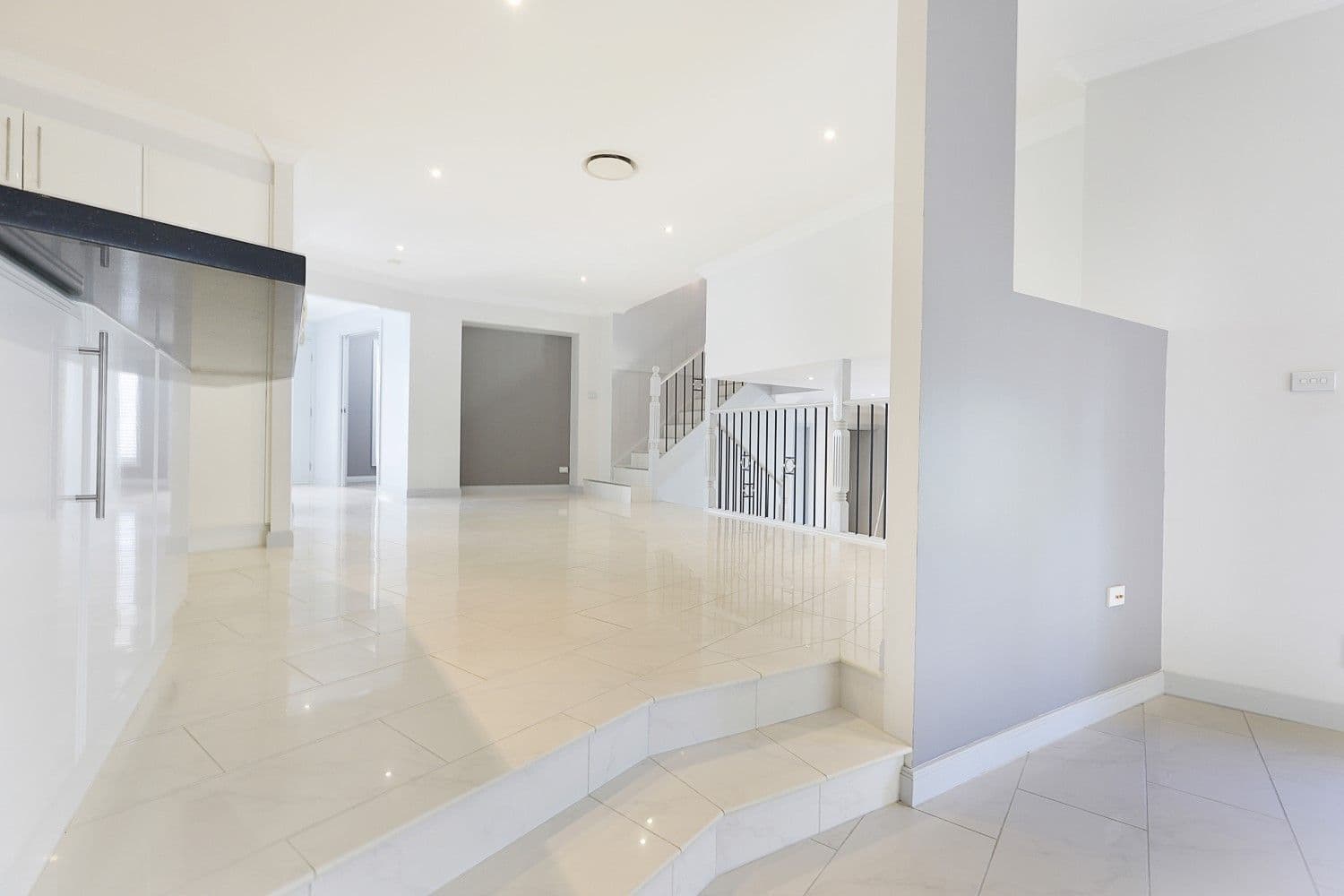 22 Osprey Avenue, Glenmore Park - Thumbnail 3