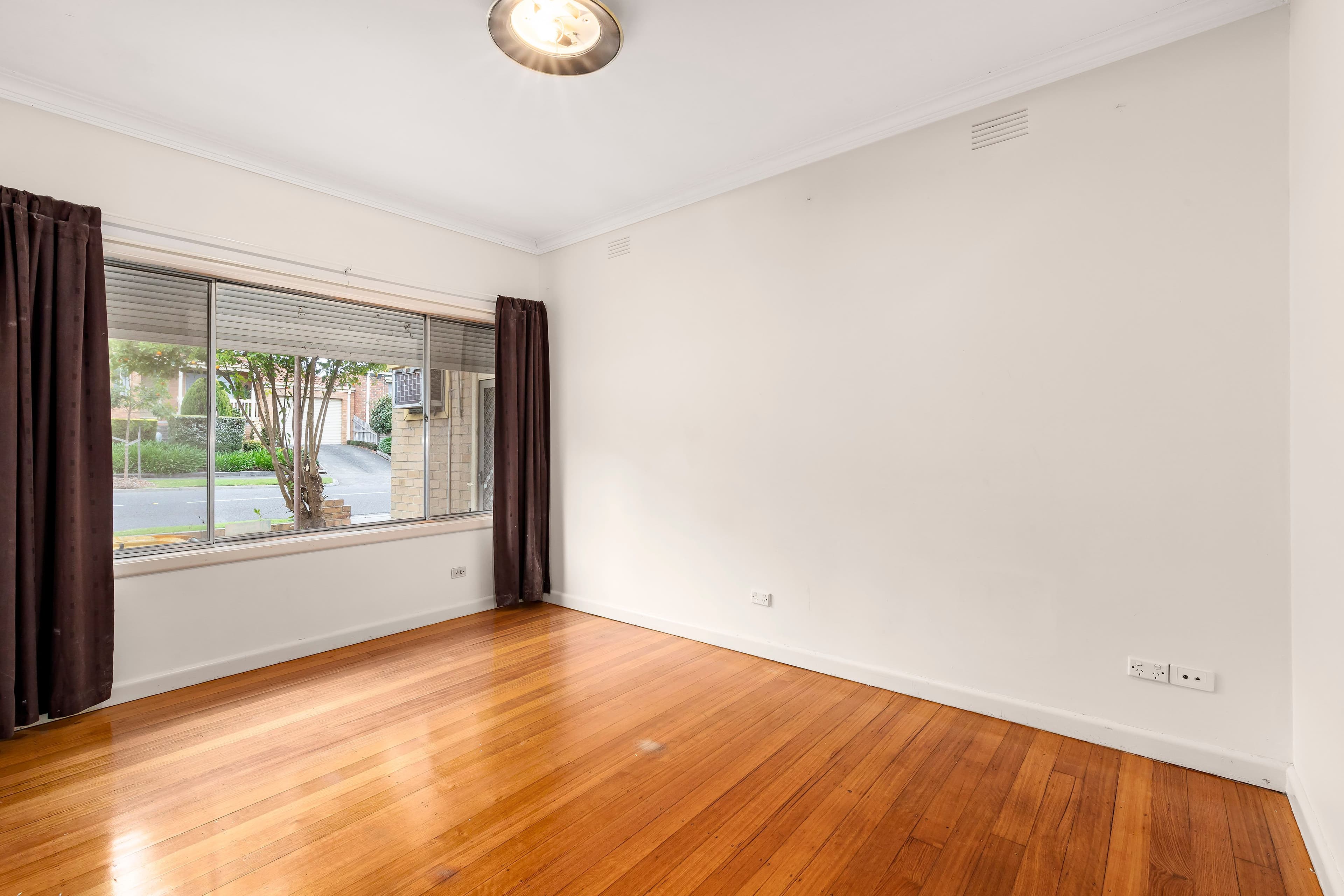 63 Yallambie Road, Macleod VIC 3085, Macleod - Thumbnail 4