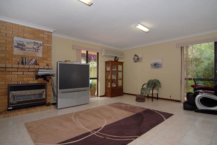 46 Berry Drive, MAIDA VALE WA 6057, Maida Vale - Thumbnail 7