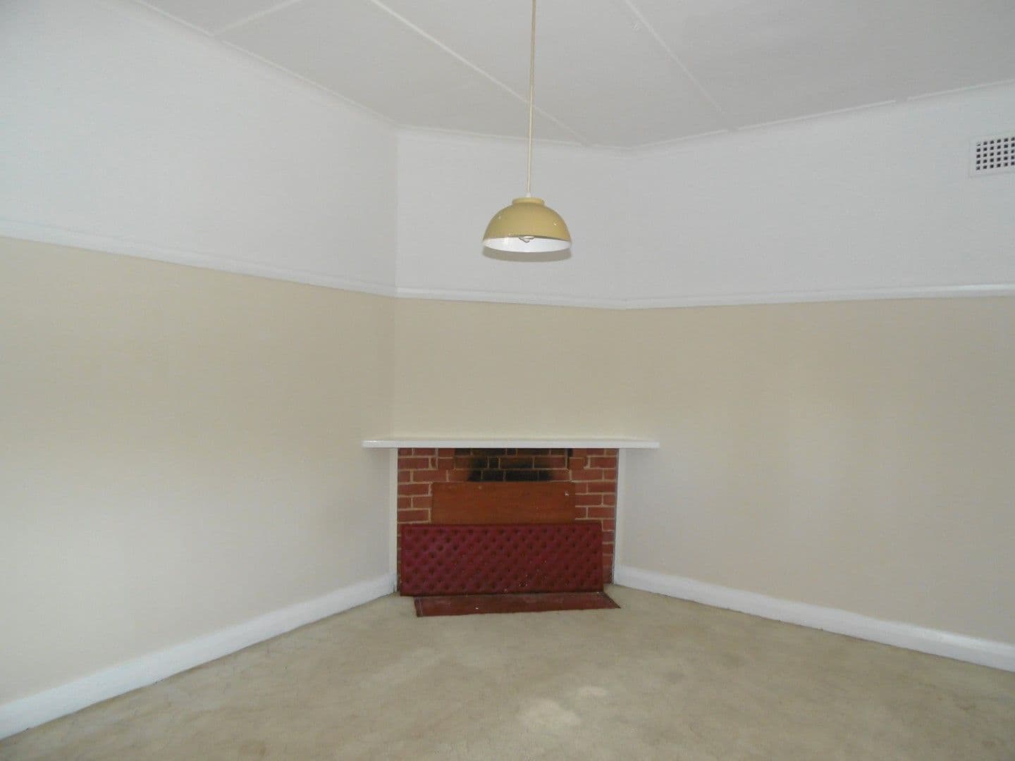 8 Ween Street, Peak Hill - Thumbnail 4
