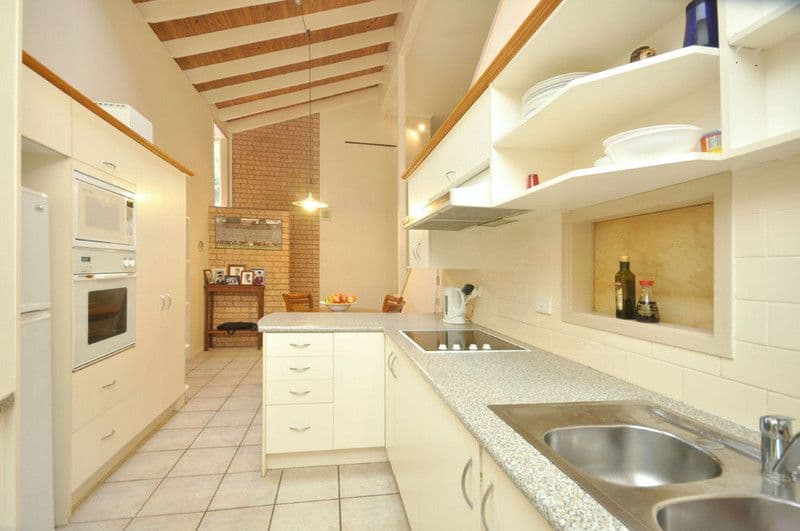 19 Marwood Street, BELMONT QLD 4153, Belmont - Thumbnail 5