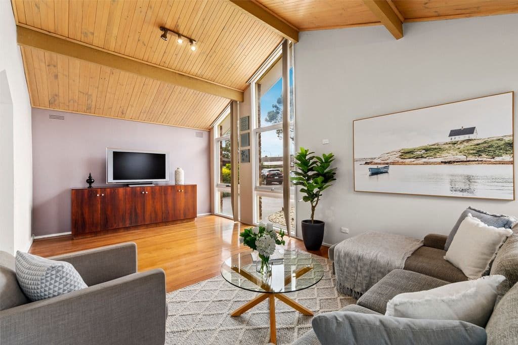 4A Landy Close, Mill Park VIC 3082, Mill Park - Image 1