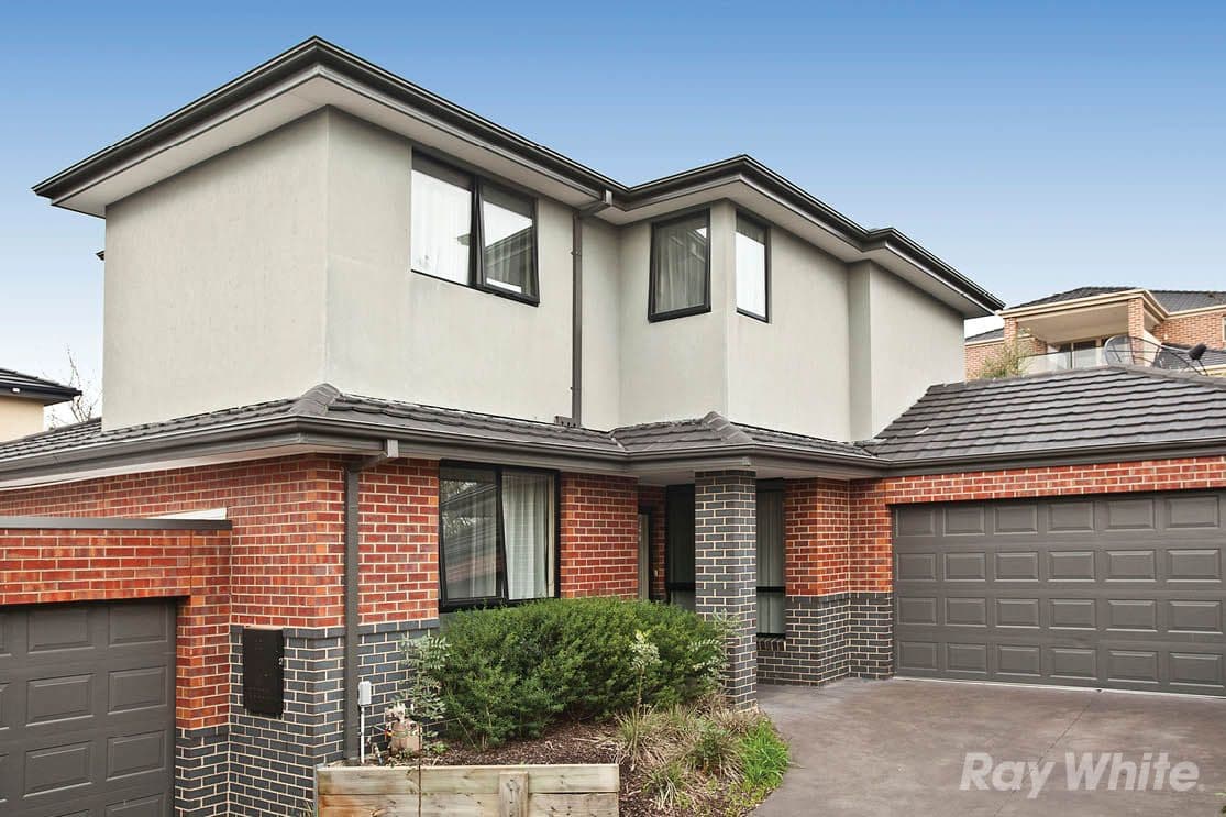 32 Illuka Crescent, MOUNT WAVERLEY VIC 3149, Mount Waverley - Image 1