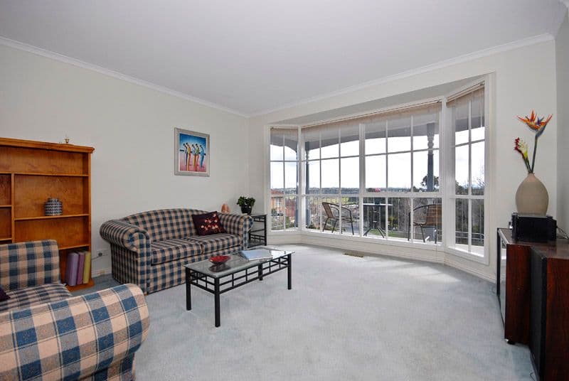 24 Parkview Terrace, CHIRNSIDE PARK VIC 3116, Chirnside Park - Thumbnail 2