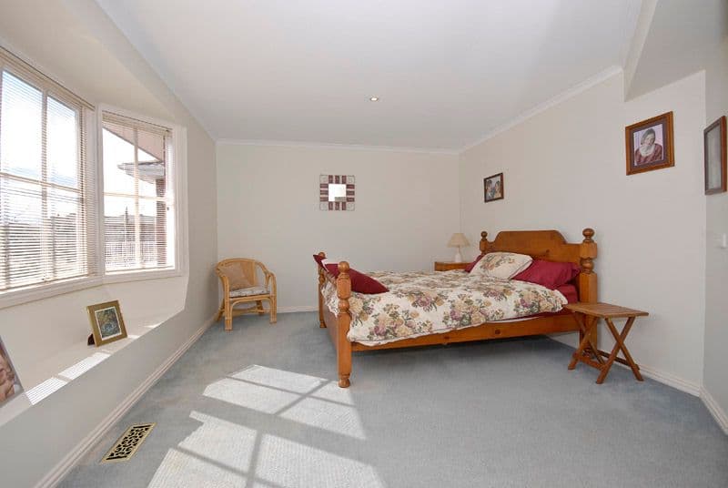 24 Parkview Terrace, CHIRNSIDE PARK VIC 3116, Chirnside Park - Thumbnail 6