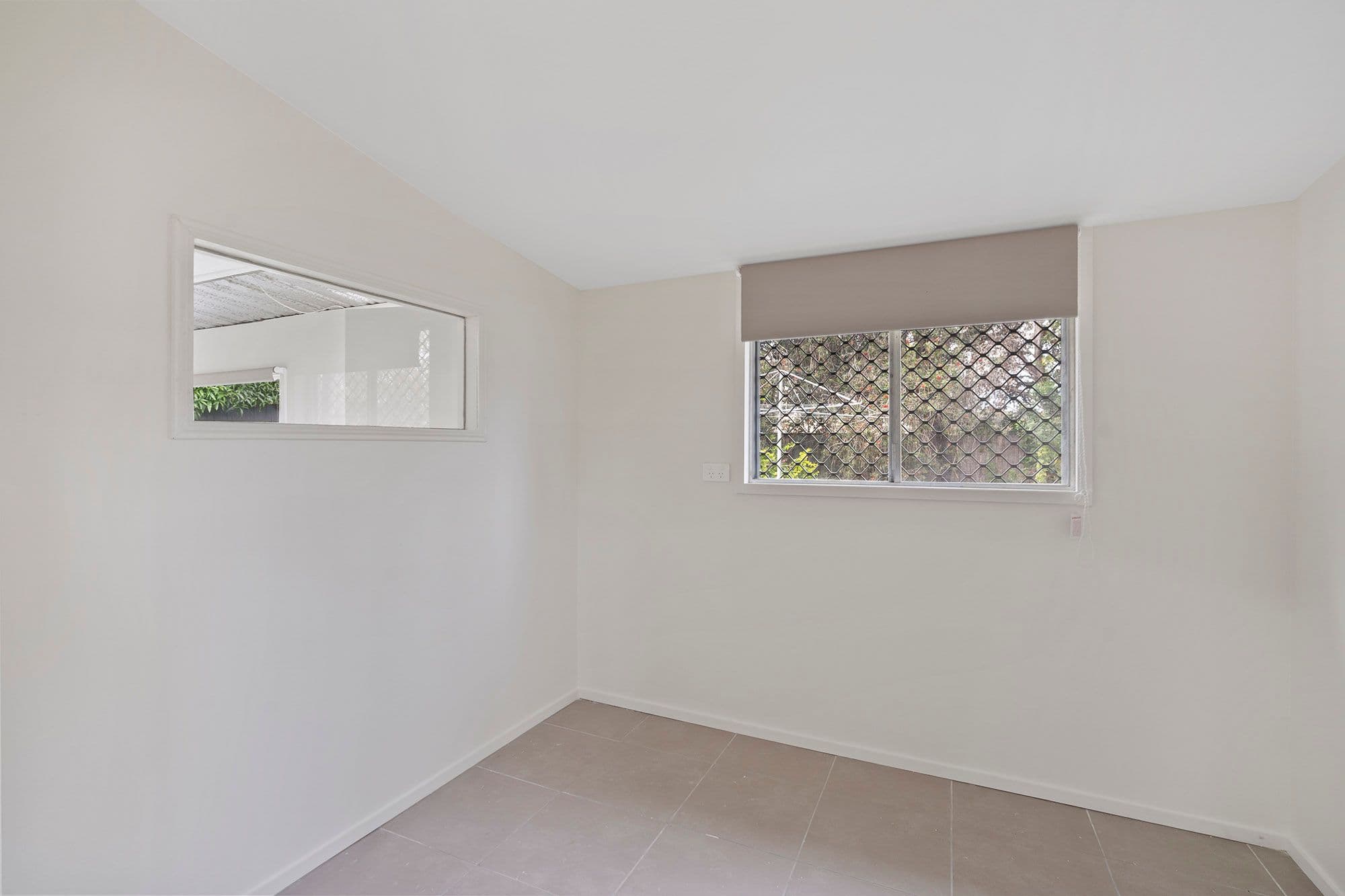 142 Jacaranda Avenue, Logan Central QLD 4114, Logan Central - Thumbnail 5