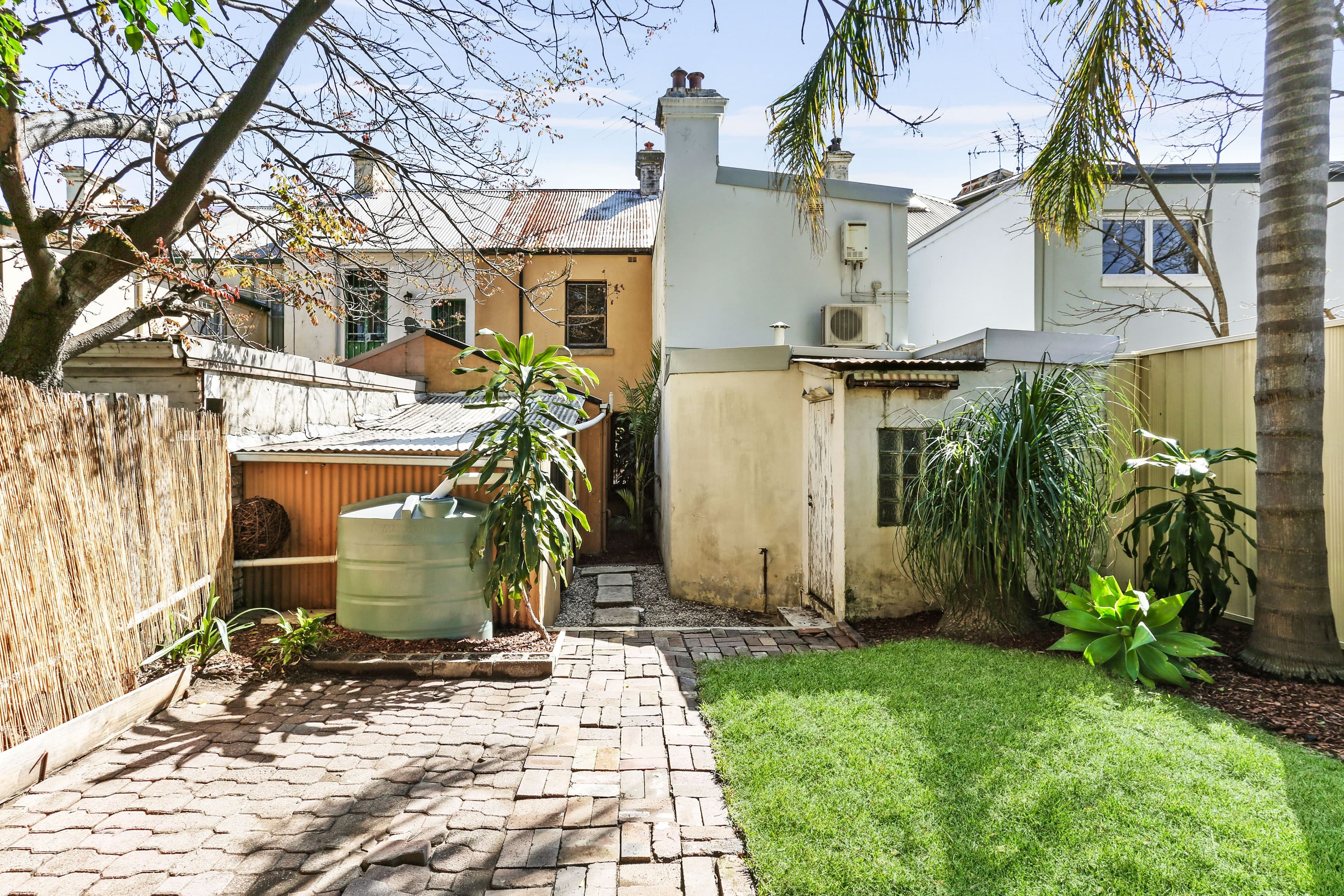 17 Phelan Drive, Cranbourne - Thumbnail 2