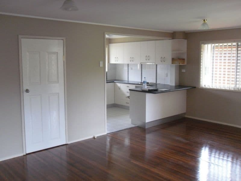 11 Lockyer Parade, Deception Bay QLD 4508, Deception Bay - Thumbnail 3