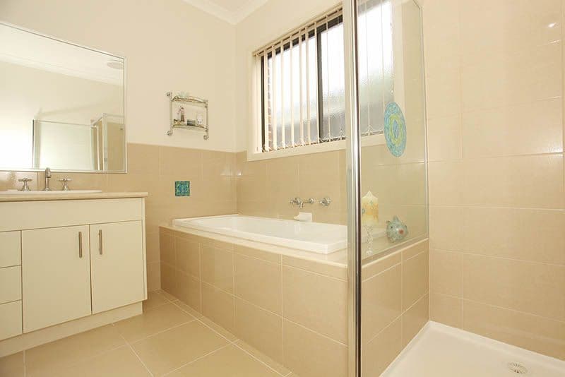 42 Mount Eccles Way, SOUTH MORANG VIC 3752, South Morang - Thumbnail 7