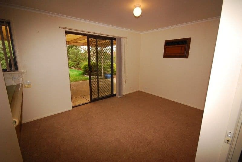 4 Alex Place, HILLBANK SA 5112, Hillbank - Thumbnail 4