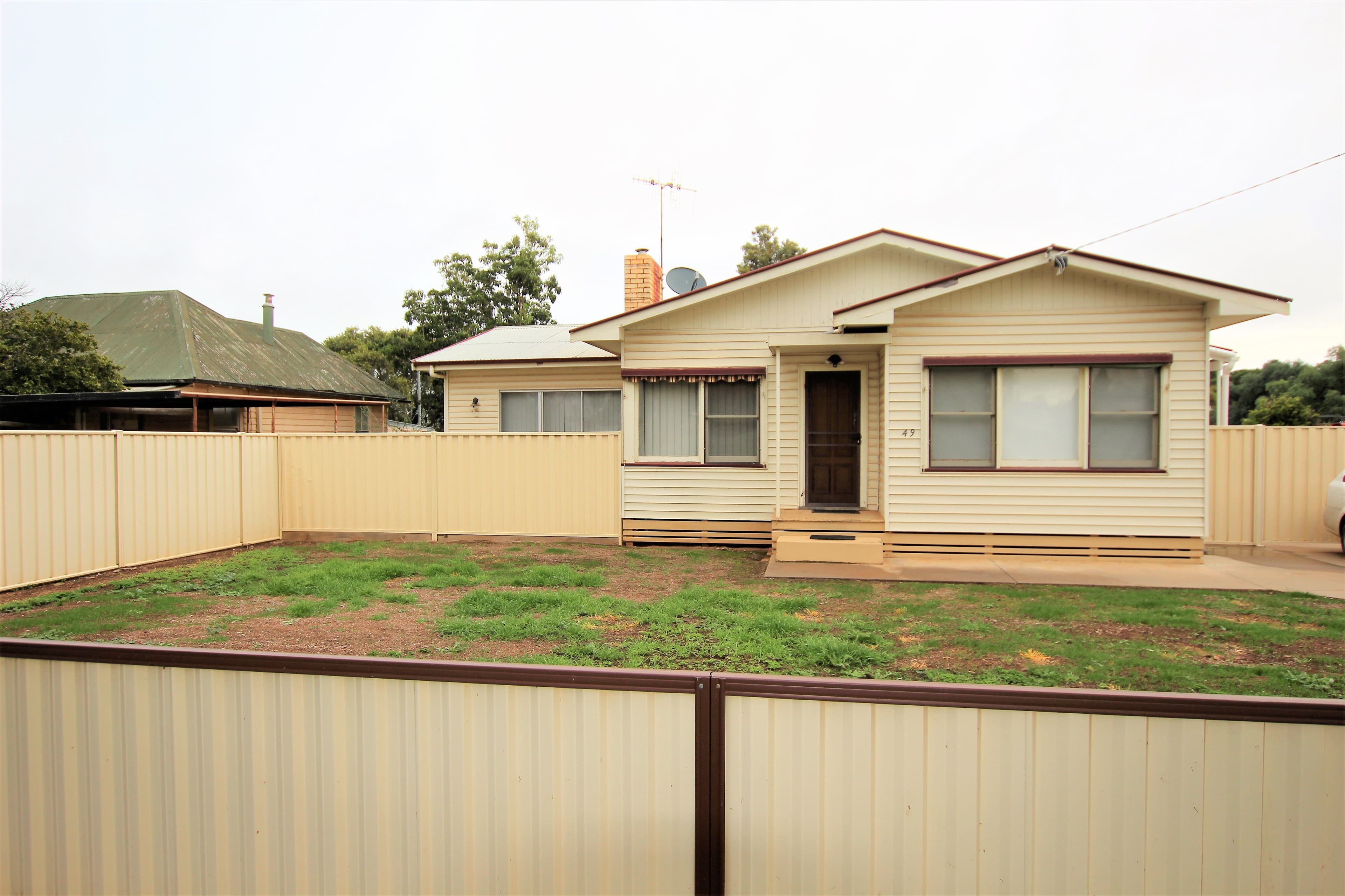 49 Simmie Street, Elmore VIC 3558, Elmore - Thumbnail 2
