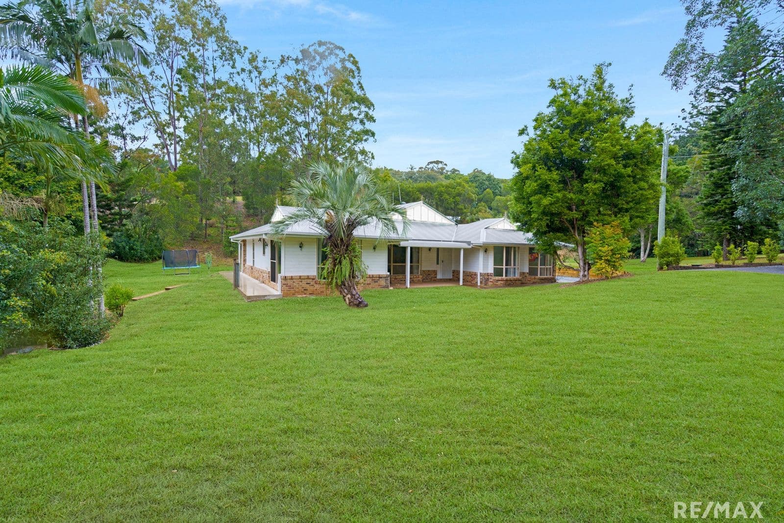 10 Tolhurst Court, Tallai QLD 4213, Tallai - Image 1