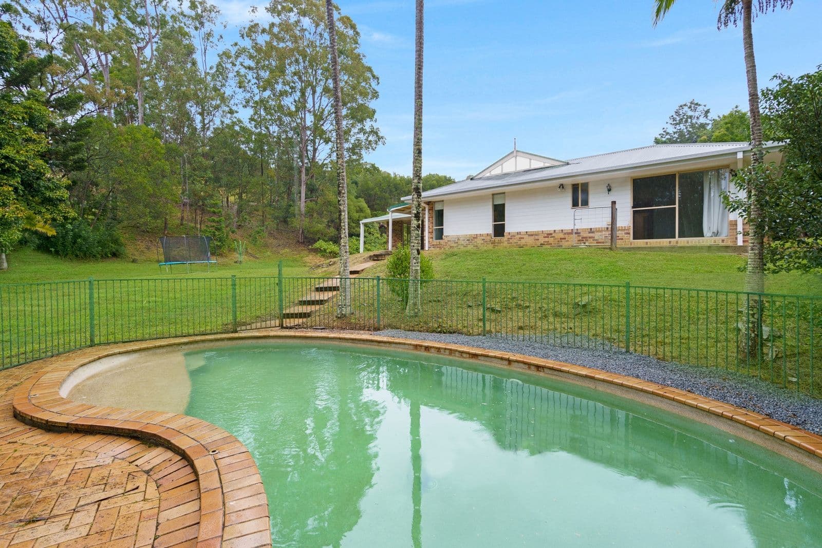 10 Tolhurst Court, Tallai QLD 4213, Tallai - Thumbnail 2