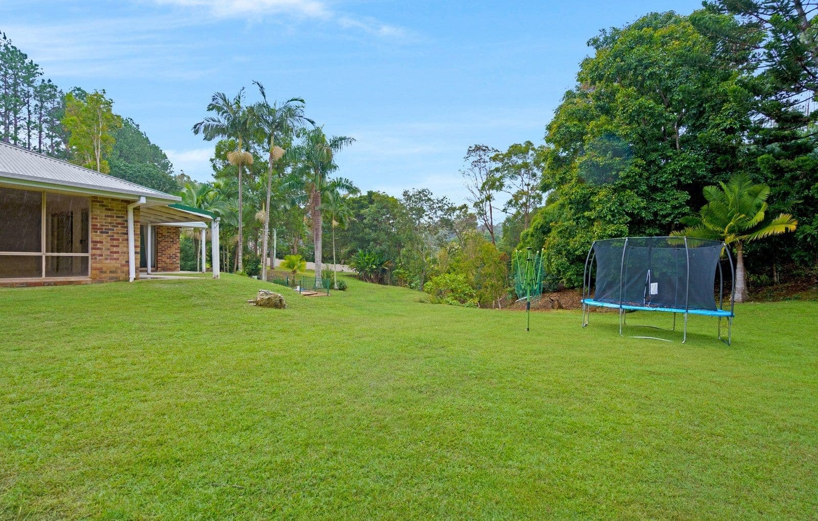 10 Tolhurst Court, Tallai QLD 4213, Tallai - Thumbnail 4