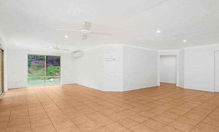 10 Tolhurst Court, Tallai QLD 4213, Tallai - Thumbnail 5