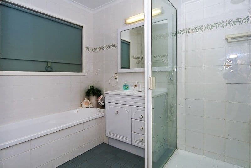 35 Gladewood Drive, DAISY HILL QLD 4127, Daisy Hill - Thumbnail 4