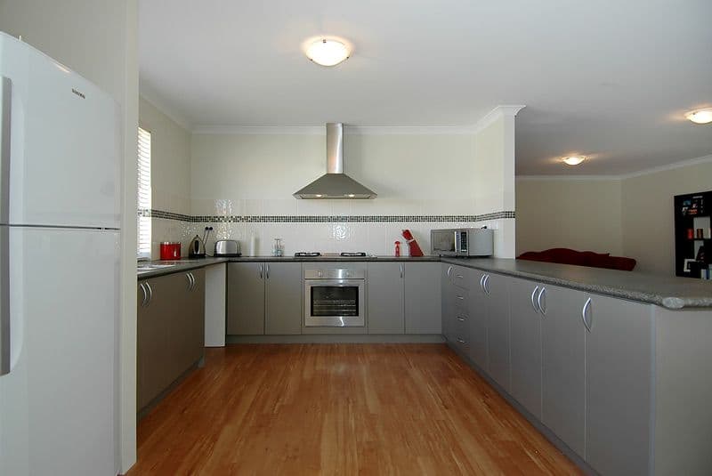 10 Yaroomba Place, CLARKSON WA 6030, Clarkson - Thumbnail 7