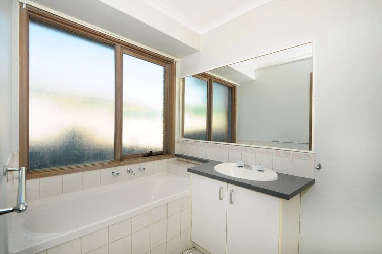 21 Parkdale Drive, Carrum Downs VIC 3201, Carrum Downs - Thumbnail 4