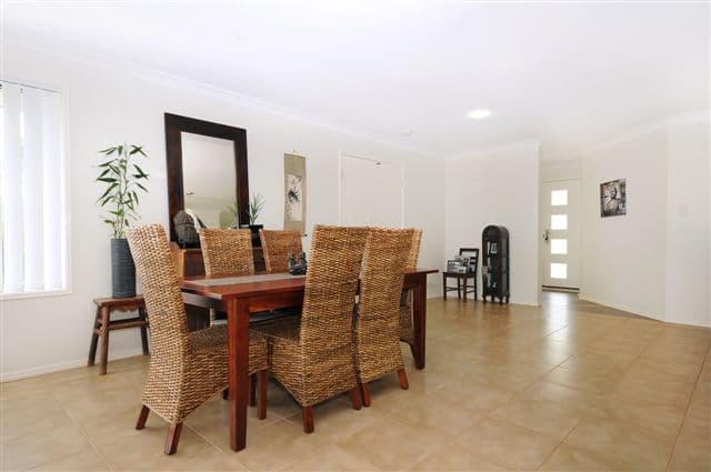 7 Campbell Drive, HIGHFIELDS QLD 4352, Highfields - Thumbnail 3