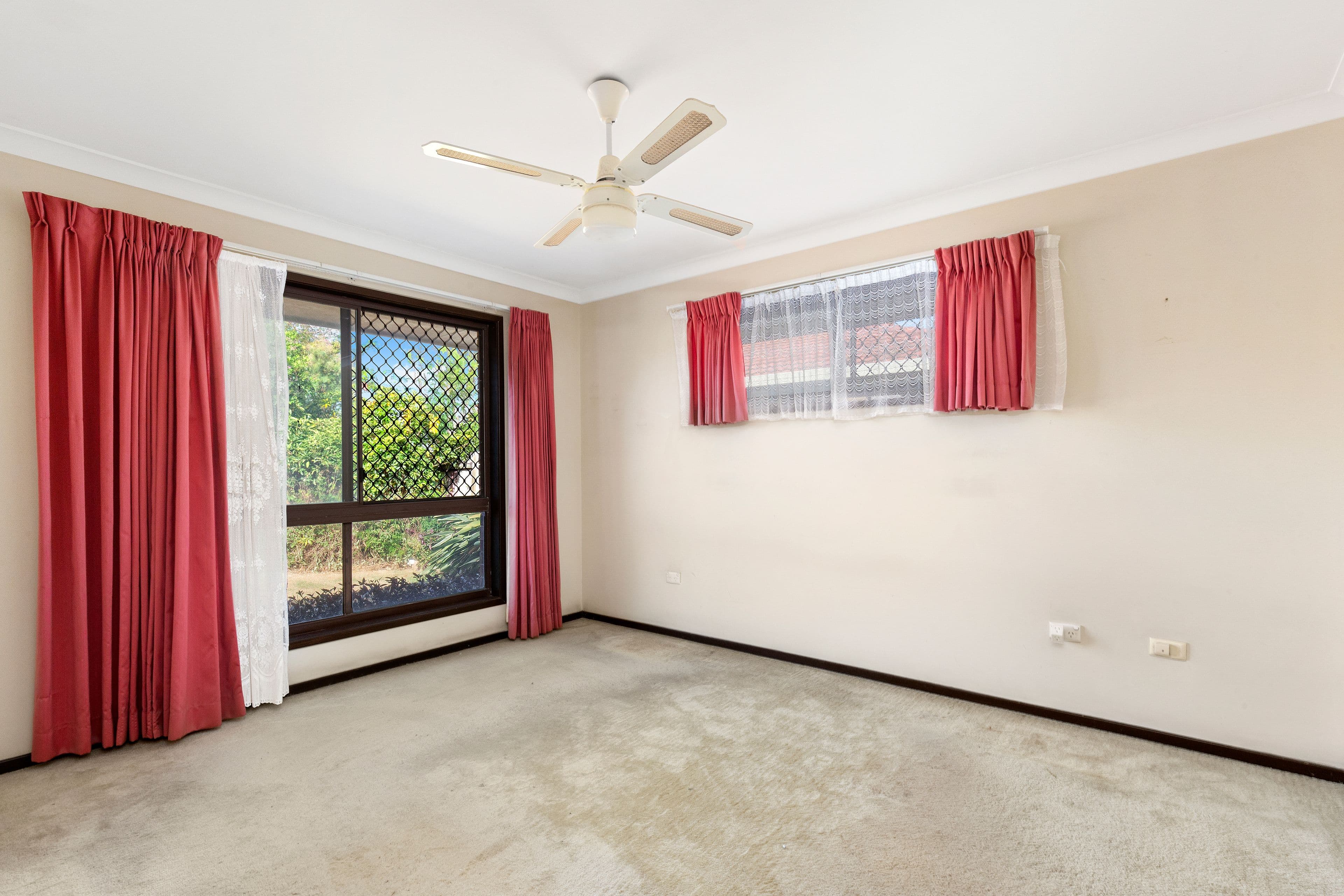 72 Barrier Reef Drive, Mermaid Waters QLD 4218, Mermaid Waters - Thumbnail 8
