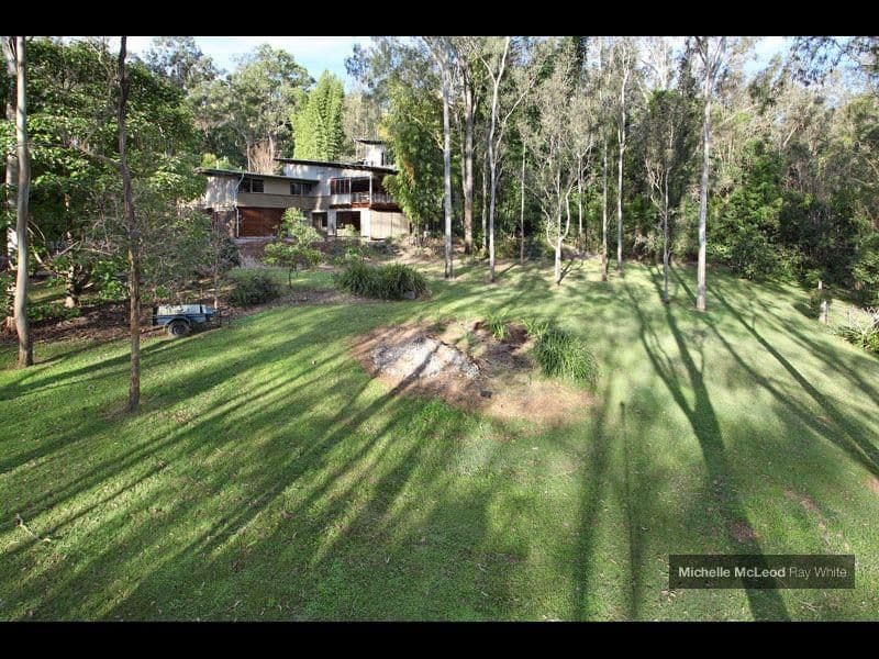 24 Kookaburra Street, KENMORE HILLS QLD 4069, Kenmore Hills - Thumbnail 2