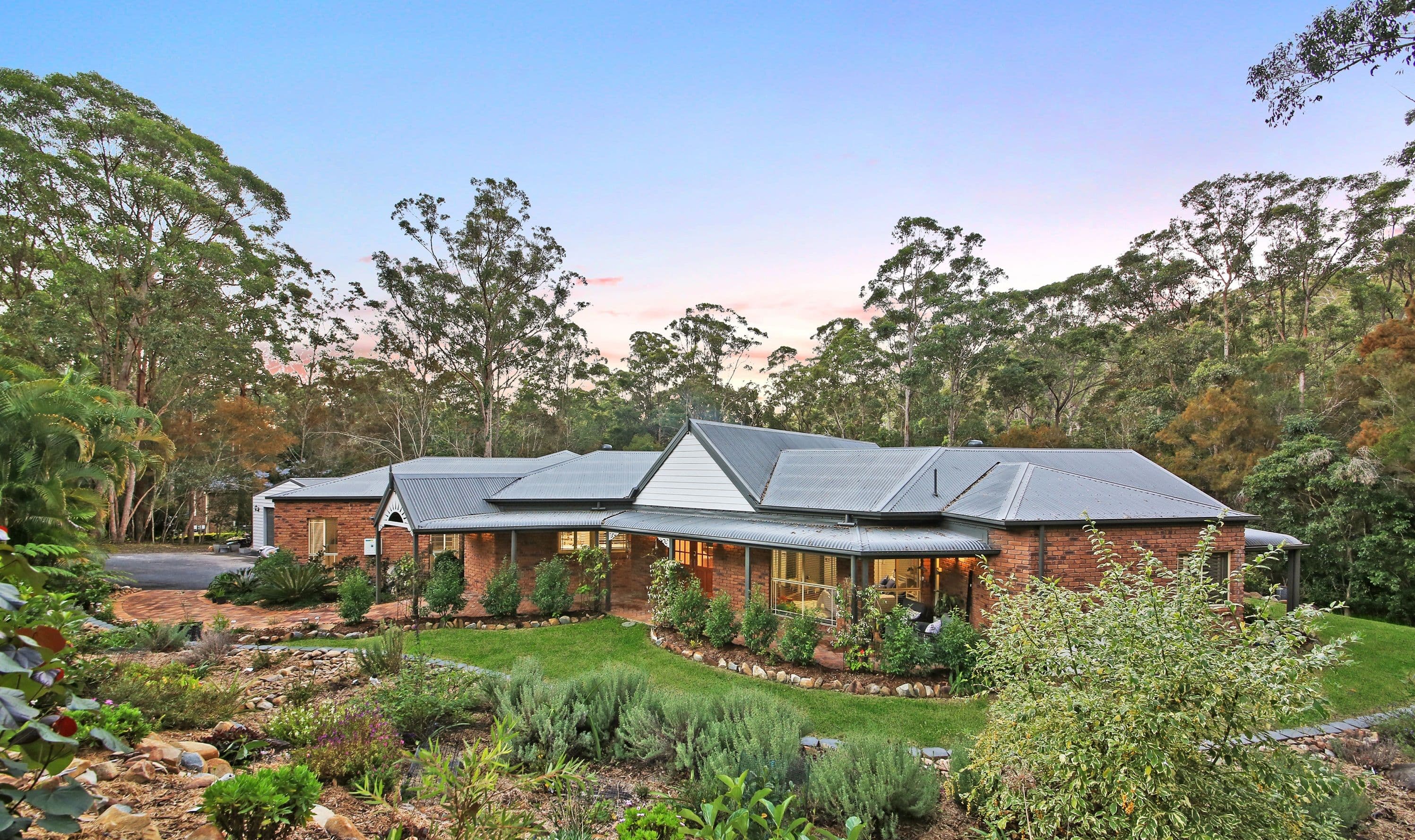 28 Lydford Close, Bonogin QLD 4213, Bonogin - Thumbnail 2