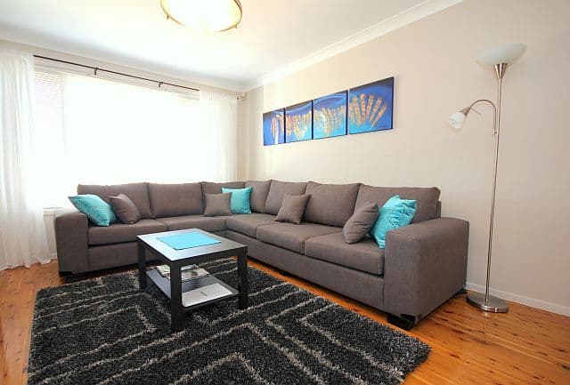 99 Oak Drive, GEORGES HALL NSW 2198, Georges Hall - Thumbnail 2
