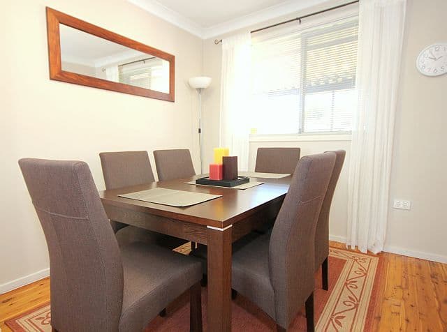 99 Oak Drive, GEORGES HALL NSW 2198, Georges Hall - Thumbnail 4