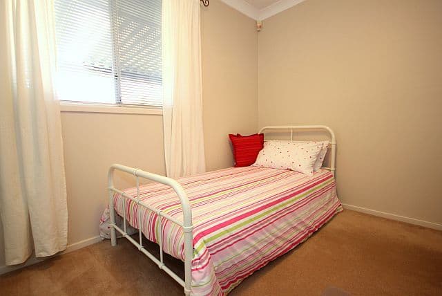 99 Oak Drive, GEORGES HALL NSW 2198, Georges Hall - Thumbnail 6