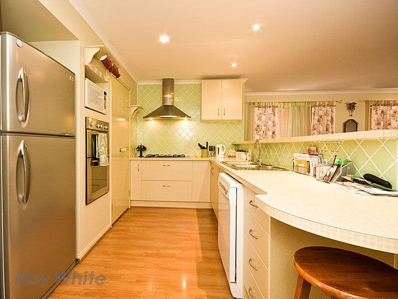 6 Edith Street, FOREST LAKE QLD 4078, Forest Lake - Thumbnail 2