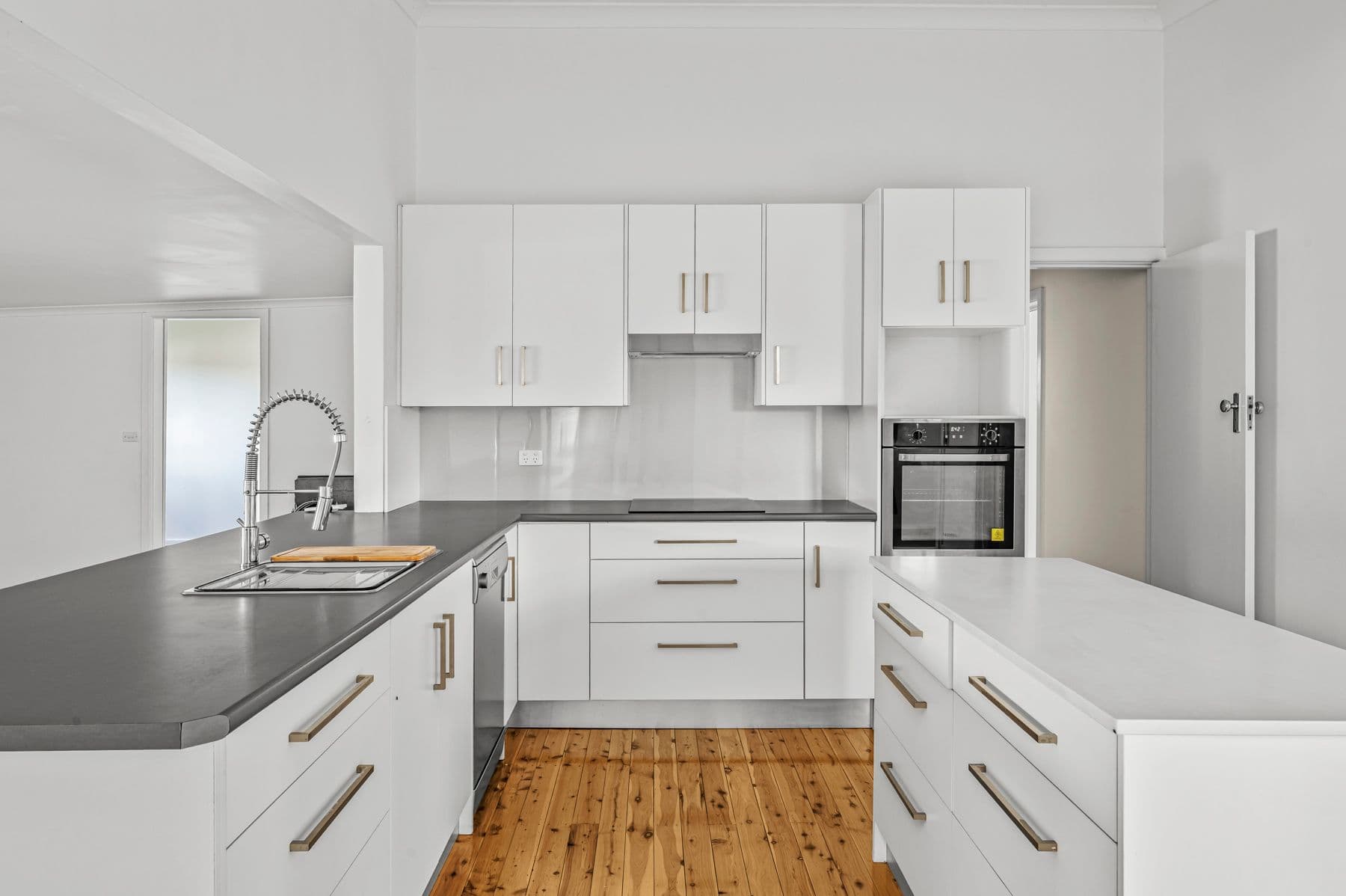 100 Ravenshaw Street, Gloucester NSW 2422, Gloucester - Image 1