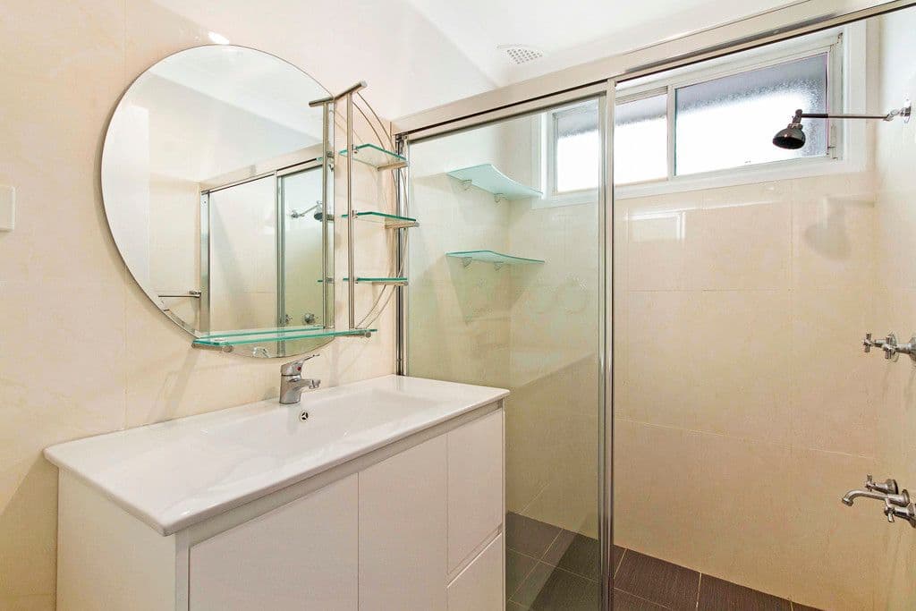 54 Mcquade Avenue, South Windsor - Thumbnail 6