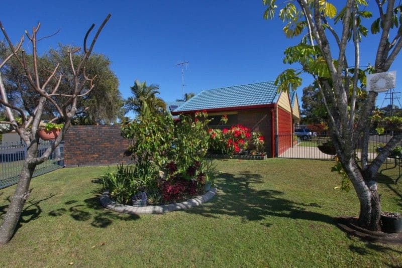 1 Kylee Crescent, ALEXANDRA HEADLAND QLD 4572, Maroochydore - Thumbnail 3