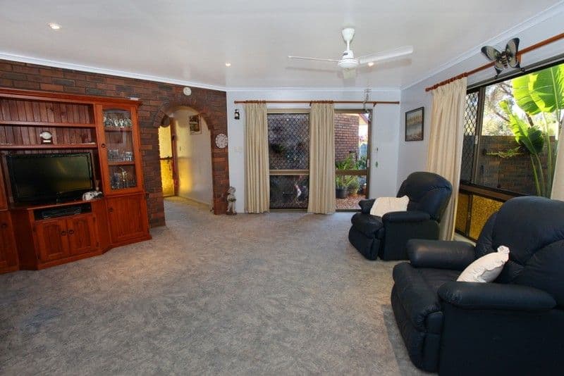 1 Kylee Crescent, ALEXANDRA HEADLAND QLD 4572, Maroochydore - Thumbnail 5