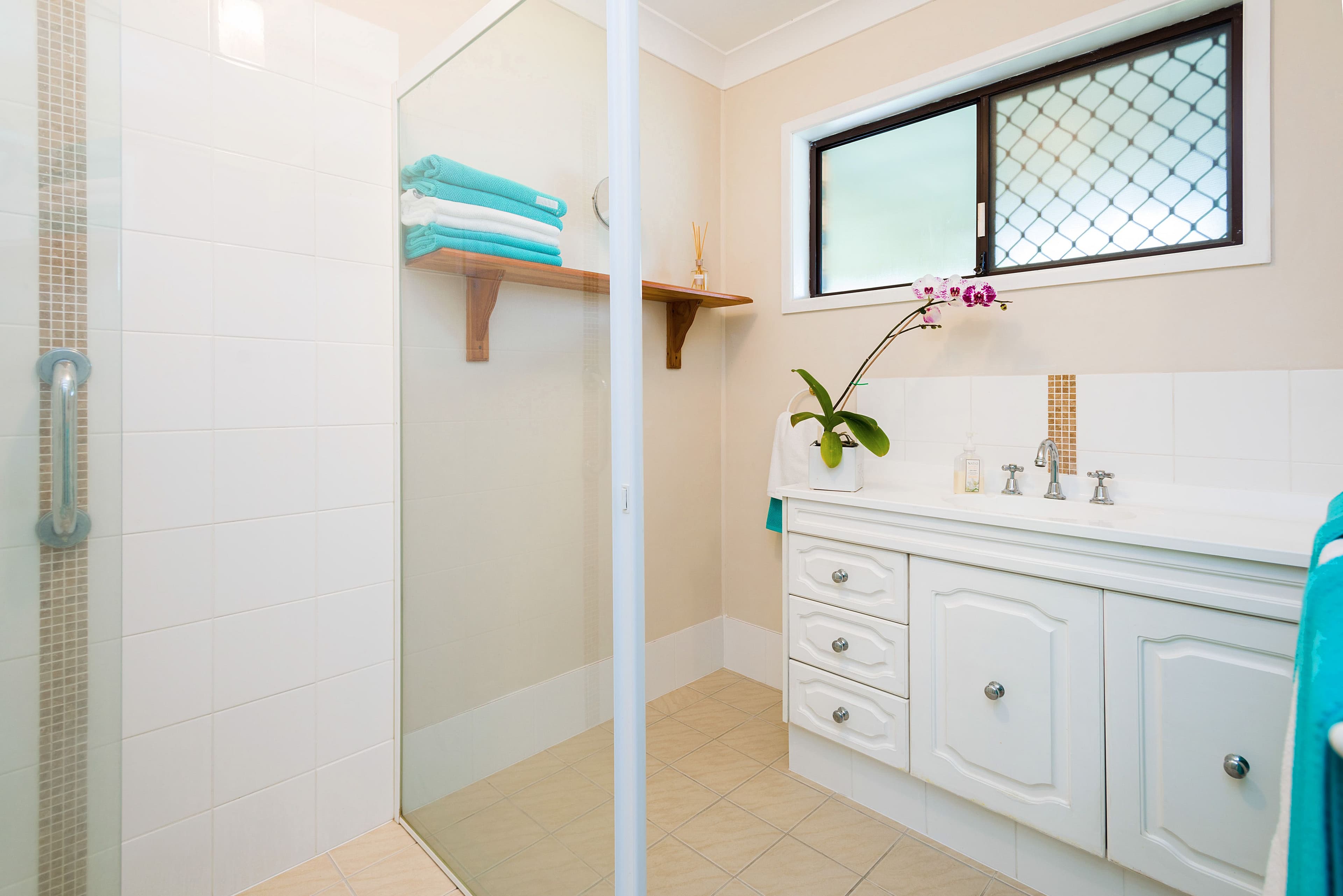 14 Pavuvu Street, Mansfield QLD 4122, Mansfield - Thumbnail 6