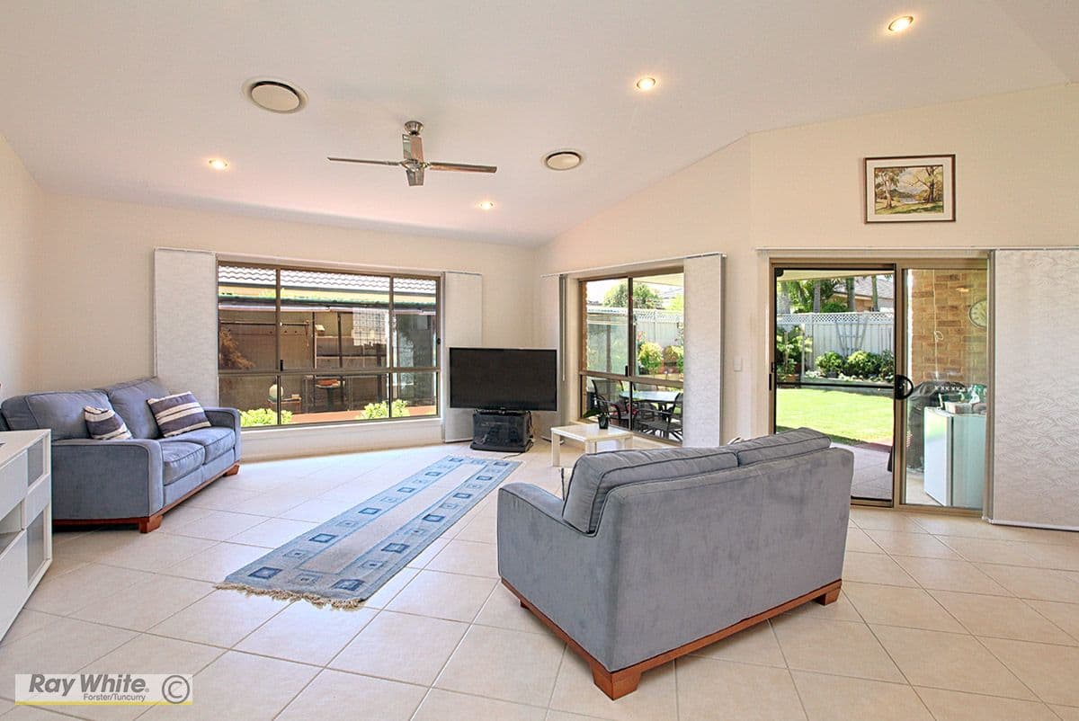 42 Wamara Crescent, Forster - Thumbnail 5