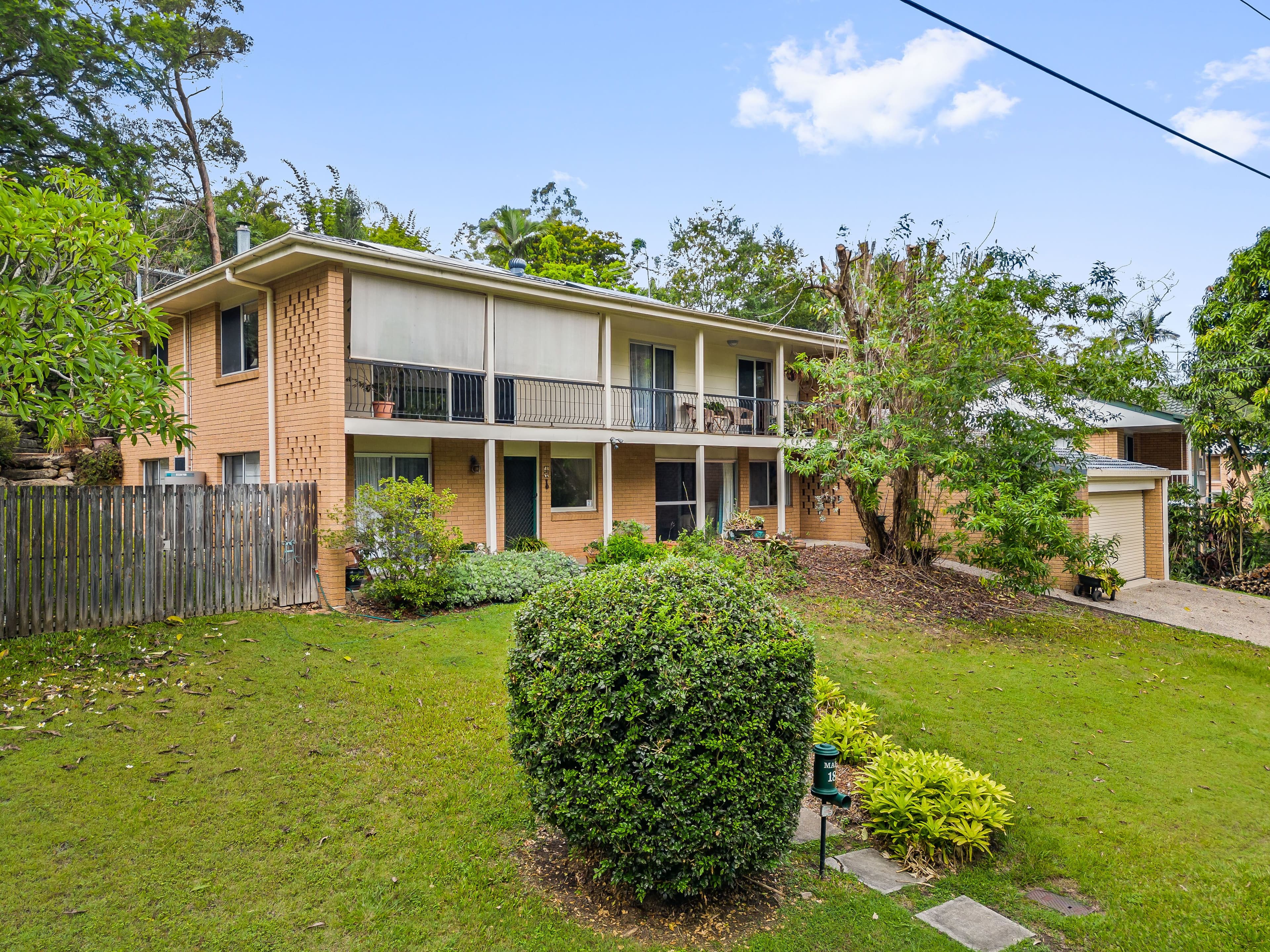 18 Fallbrook Street, Kenmore QLD 4069, Kenmore - Thumbnail 2