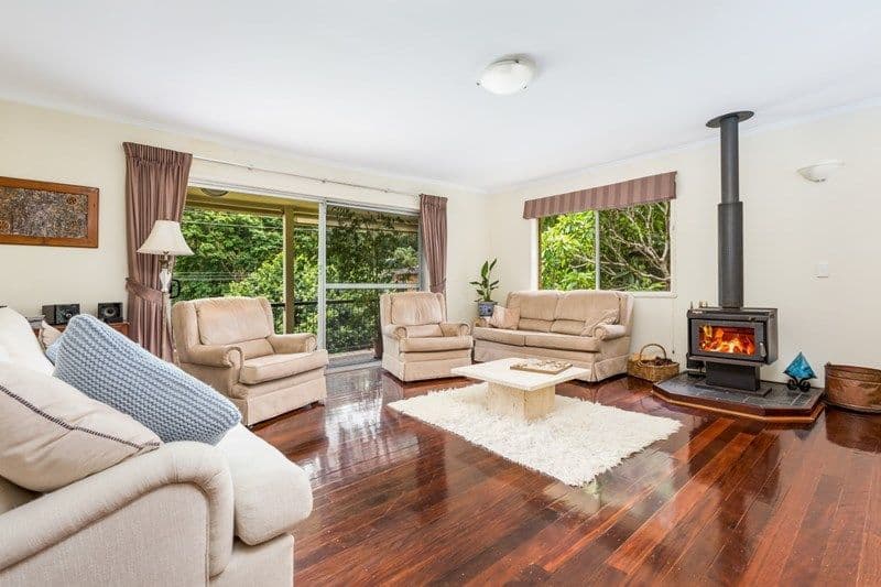 18 Fallbrook Street, Kenmore QLD 4069, Kenmore - Thumbnail 4