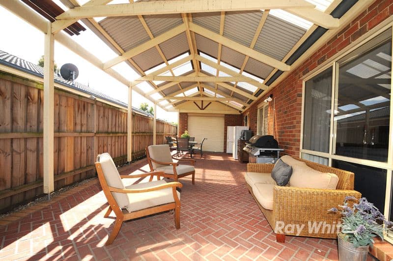 41 Eucumbene Drive, BERWICK VIC 3806, Berwick - Thumbnail 2
