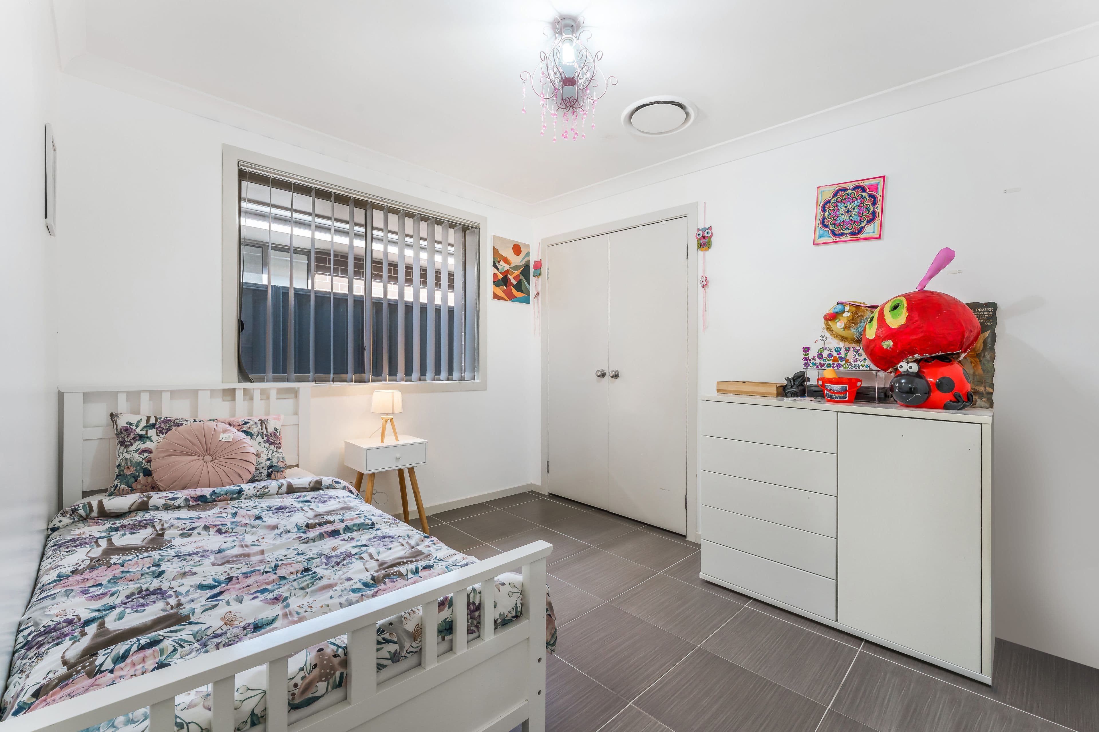 8 SHORTBRIDGE Avenue, Middleton Grange NSW 2171, Middleton Grange - Thumbnail 6