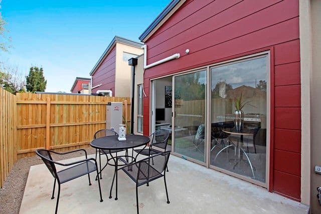 15 Chaleyer Street, RESERVOIR VIC 3073, Reservoir - Thumbnail 7