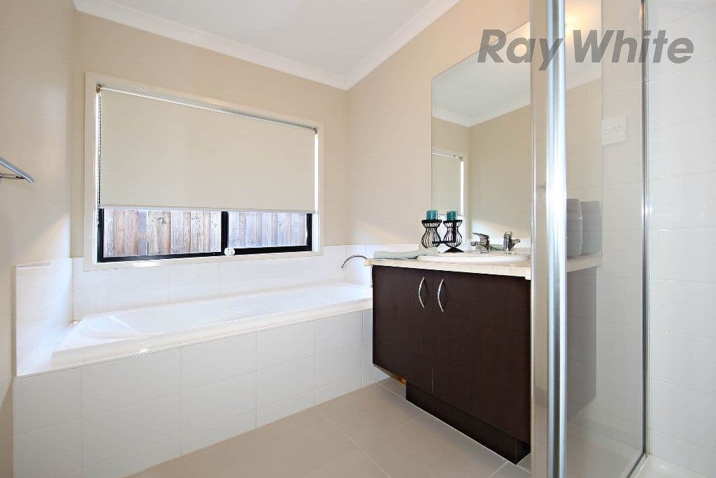 14 Canegrass Drive, Point Cook VIC 3030, Point Cook - Thumbnail 6