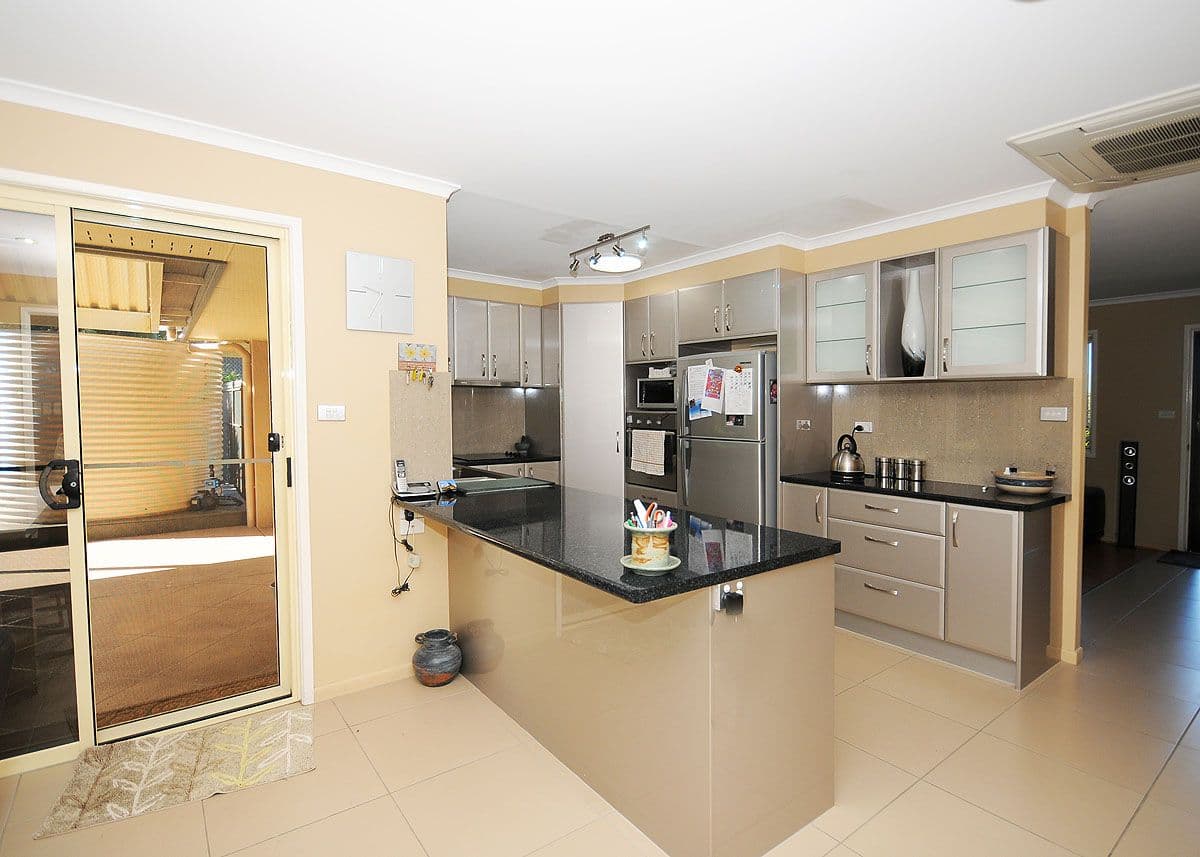 112 Caddy Avenue, URRAWEEN QLD 4655, Urraween - Thumbnail 7