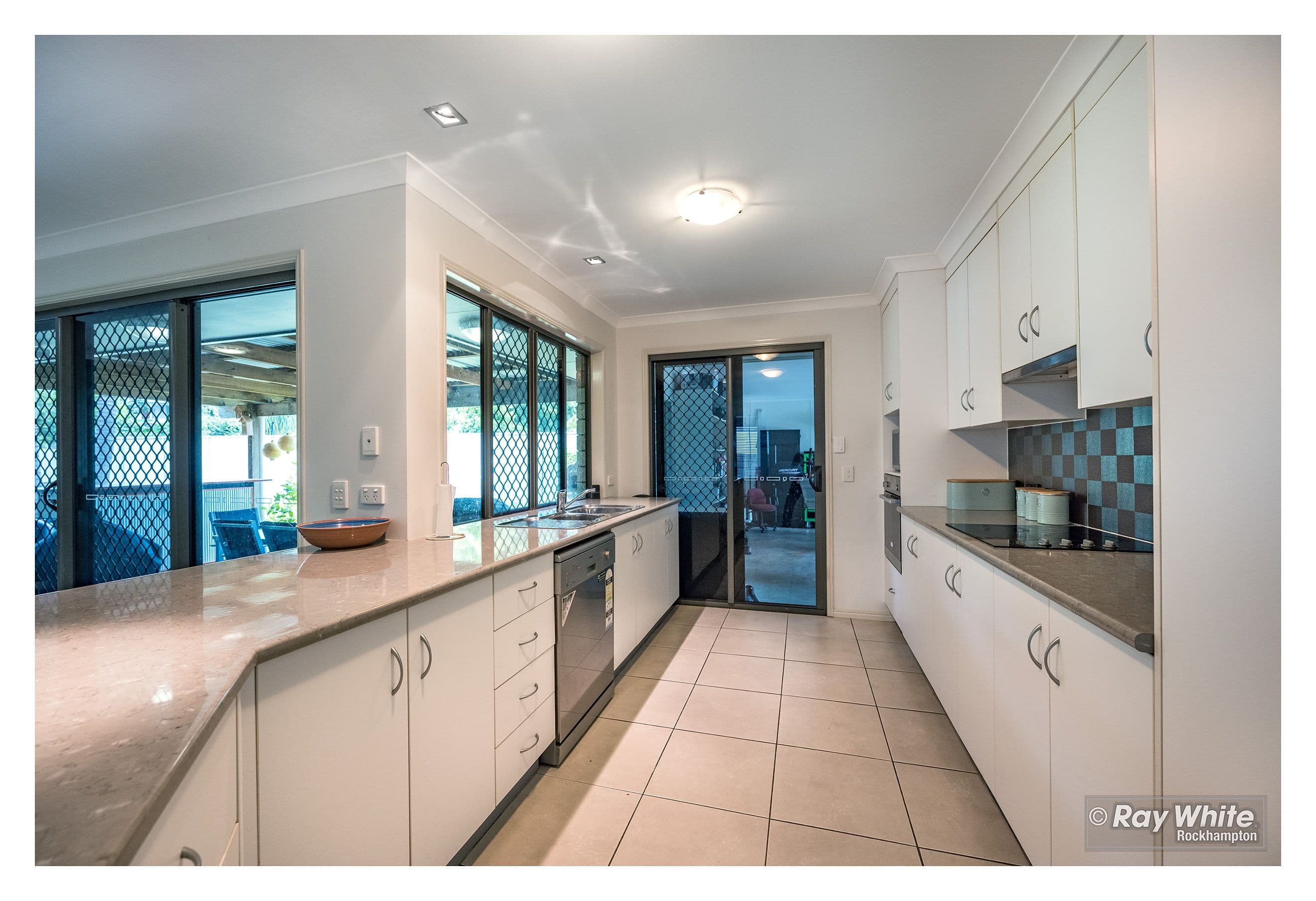 4 Victoria Street, West Rockhampton QLD 4700, West Rockhampton - Thumbnail 4